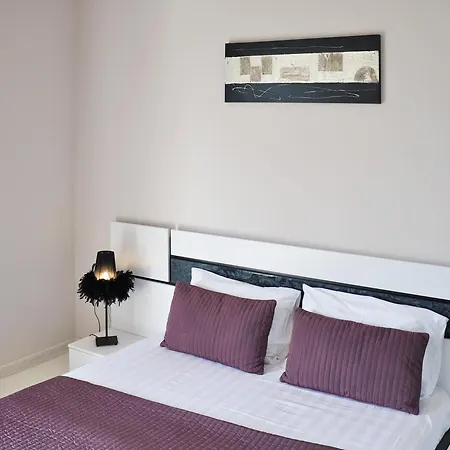 公寓 Antos Deluxe *