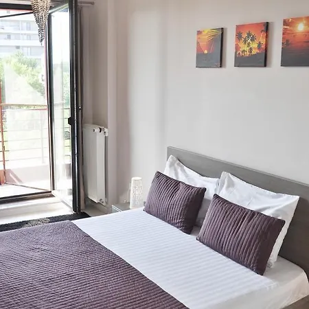 Antos Deluxe * 康斯坦察