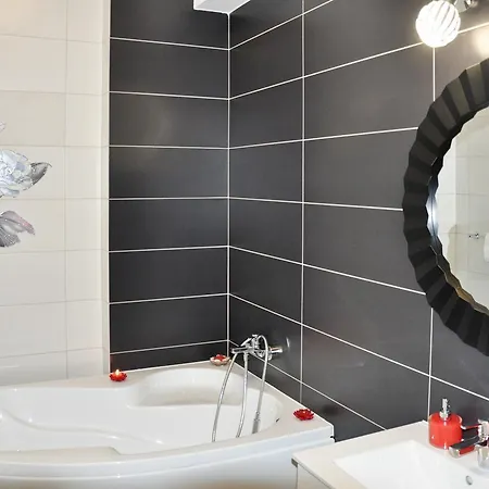 Antos Deluxe Apartament