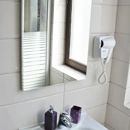 Antos Deluxe